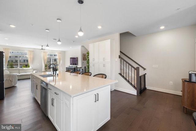 23158 HORSESHOE TRAIL SQUARE, Brambleton, VA 20148