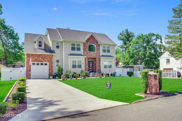 1532 Lawrence Avenue, Toms River, NJ 08757