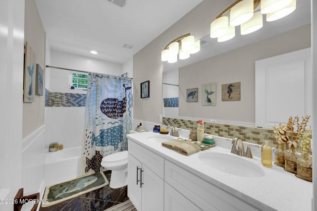 1532 Lawrence Avenue, Toms River, NJ 08757