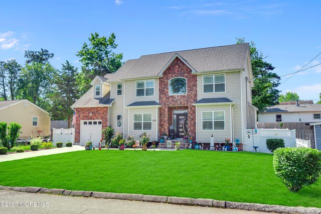 1532 Lawrence Avenue, Toms River, NJ 08757