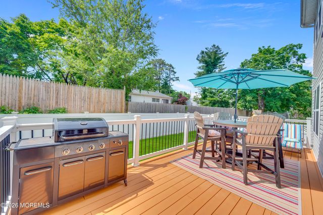 1532 Lawrence Avenue, Toms River, NJ 08757