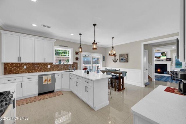 1532 Lawrence Avenue, Toms River, NJ 08757