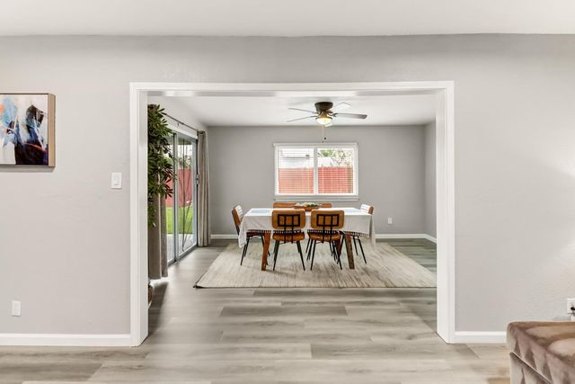 2040 Kellogg Way, Rancho Cordova, CA 95670