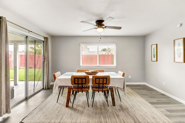 2040 Kellogg Way, Rancho Cordova, CA 95670