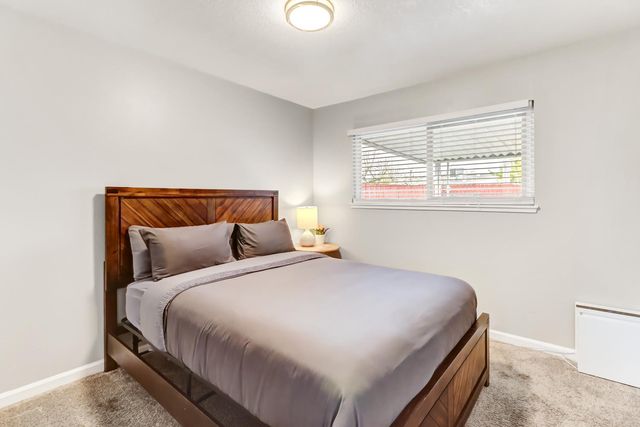 2040 Kellogg Way, Rancho Cordova, CA 95670