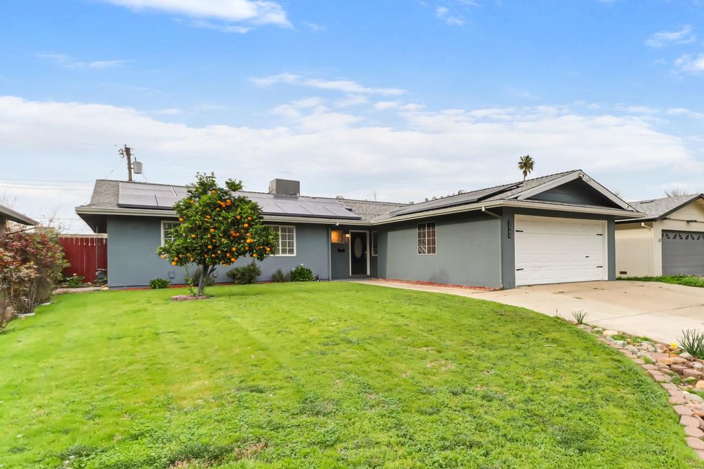 2040 Kellogg Way, Rancho Cordova, CA 95670