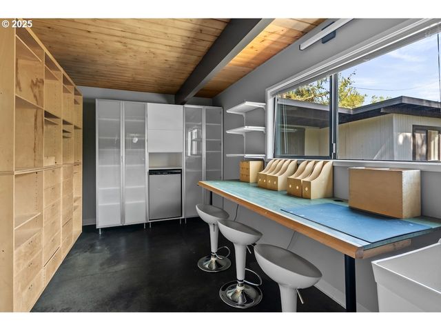 700 PEBBLE BEACH Ct, Lake Oswego, OR 97034