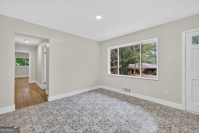 2296 Lyle Road, College Park, GA 30337