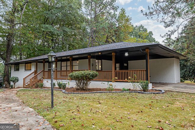 2296 Lyle Road, College Park, GA 30337