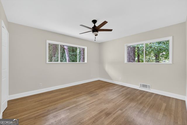 2296 Lyle Road, College Park, GA 30337