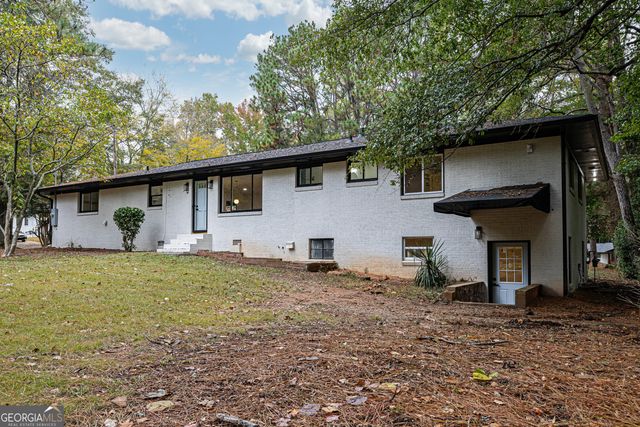 2296 Lyle Road, College Park, GA 30337