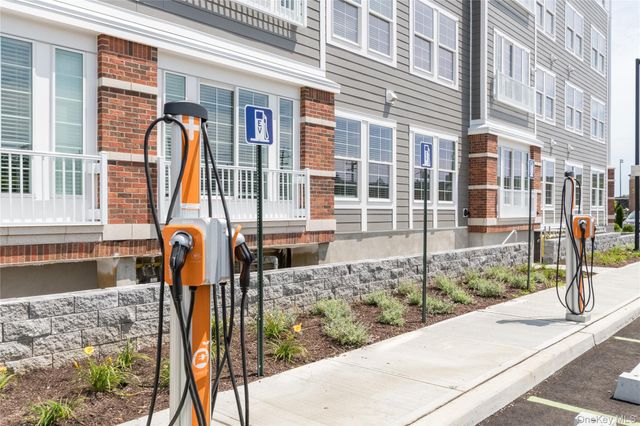 75 E Hoffman Avenue 2024, Lindenhurst, NY 11757