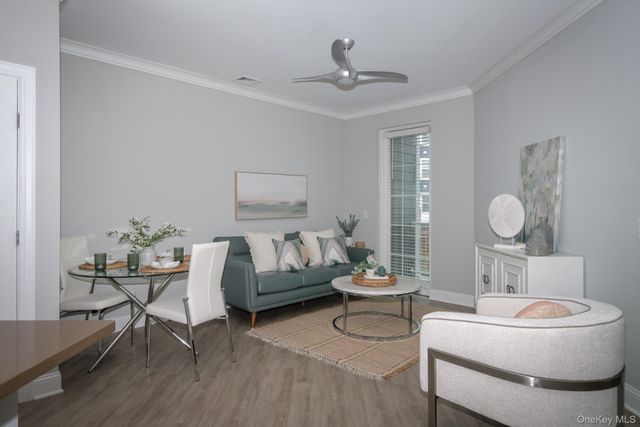 75 E Hoffman Avenue 2024, Lindenhurst, NY 11757