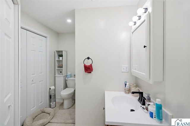 14 Renann Court, North Mankato, MN 56003