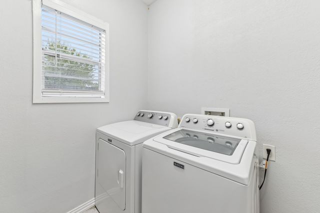 200 N Roe Street, White Settlement, TX 76108