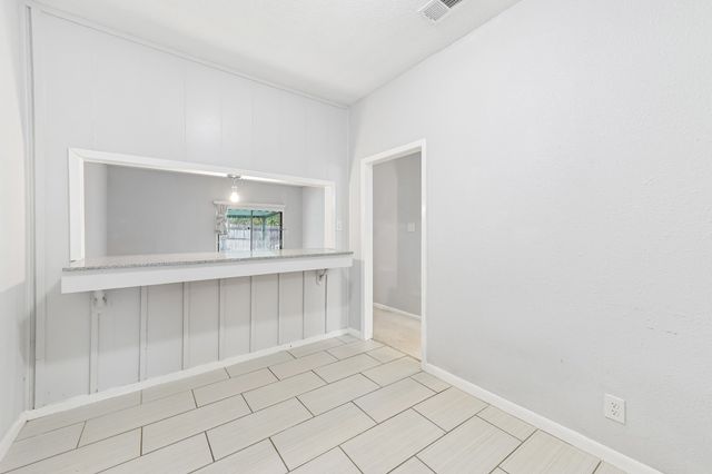 200 N Roe Street, White Settlement, TX 76108