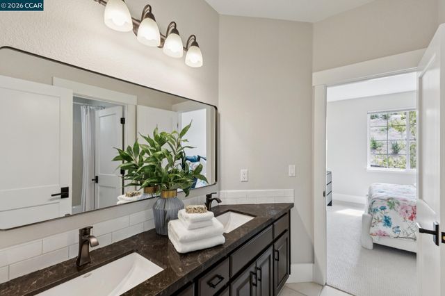 2478 Alamo Country Cir, Alamo, CA 94507