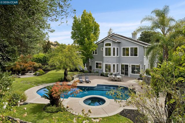 2478 Alamo Country Cir, Alamo, CA 94507