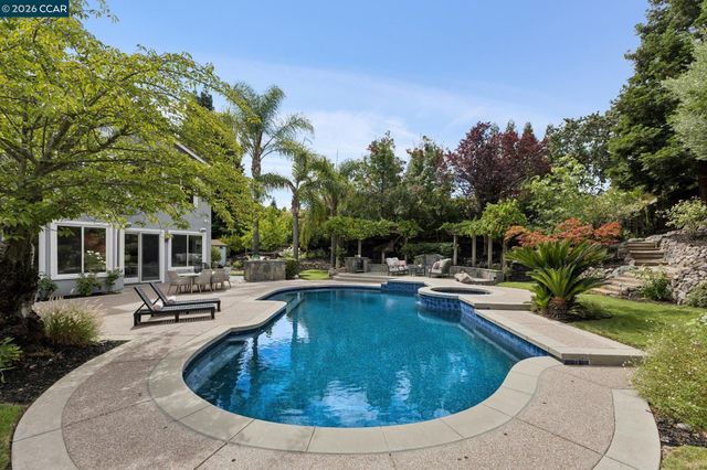 2478 Alamo Country Cir, Alamo, CA 94507