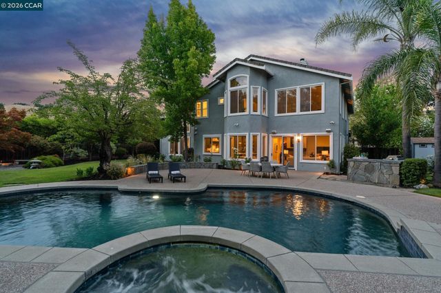 2478 Alamo Country Cir, Alamo, CA 94507