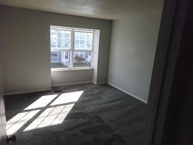 872 Upholland Lane, 12D, Worthington, OH 43085