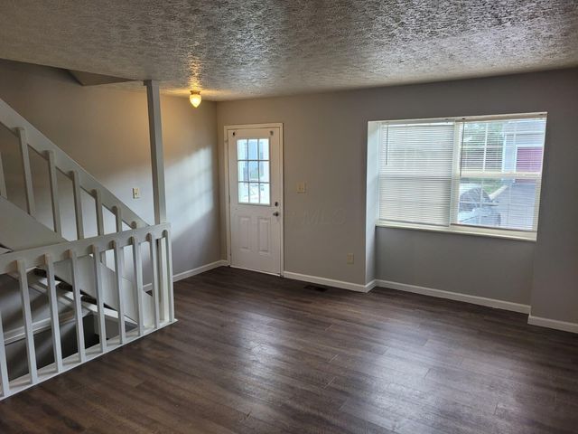 872 Upholland Lane, 12D, Worthington, OH 43085