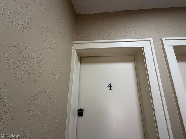 3186 Euclid Heights Boulevard 4, Cleveland Heights, OH 44118