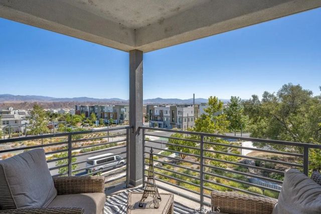 27544 FEATHERY CASSIA WAY, Valencia, CA 91381