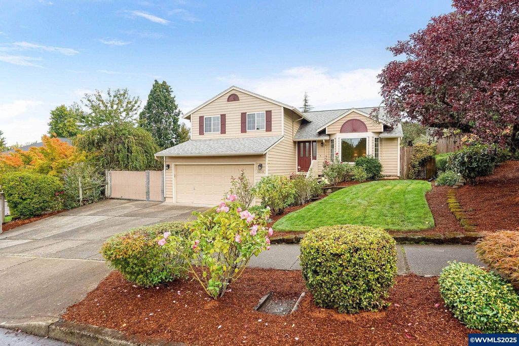 2236 15th Av NW, Salem, OR 97304