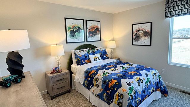 546 Freedom TRAIL, Burlington, WI 53105