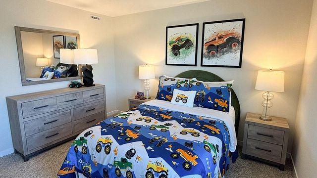 546 Freedom TRAIL, Burlington, WI 53105