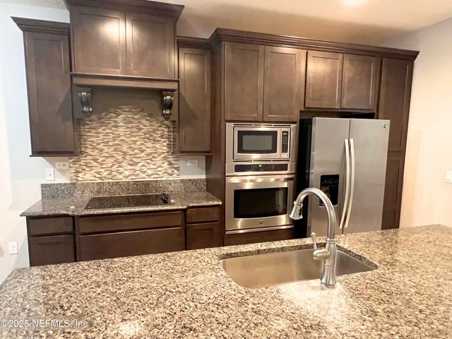 84143 SWALLOWTAIL Drive, Yulee, FL 32097