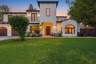 3939 W Robinwood Court W, Visalia, CA 93291