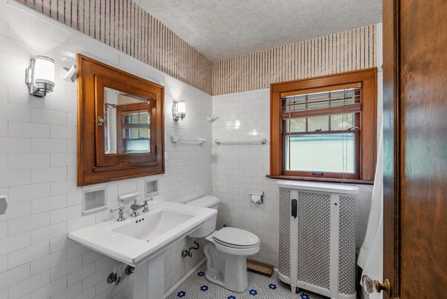 2147 N 53rd STREET, Milwaukee, WI 53208