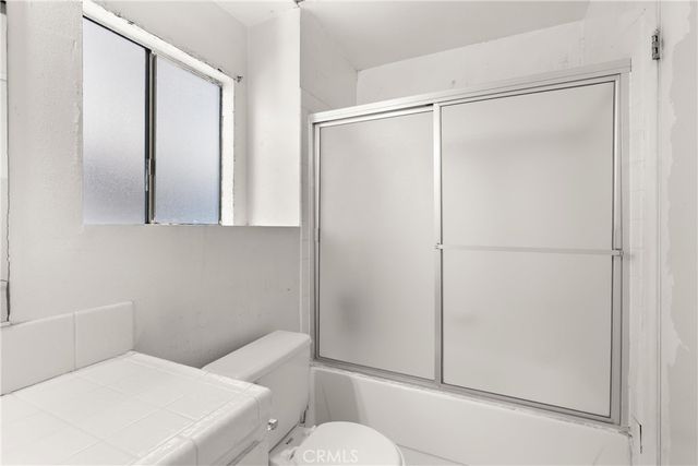 1140 Pacific Avenue 19, Long Beach, CA 90813