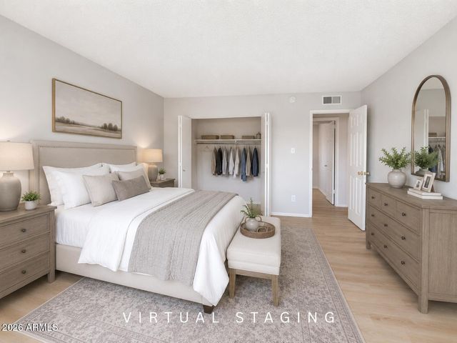 537 E LAGUNA Drive, Tempe, AZ 85282