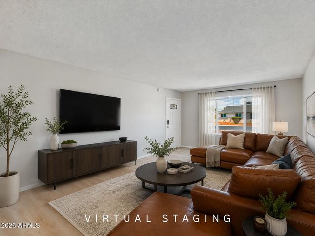 537 E LAGUNA Drive, Tempe, AZ 85282