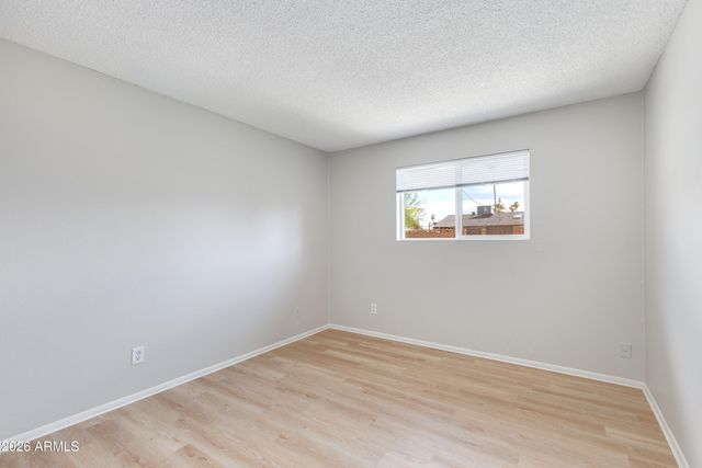 537 E LAGUNA Drive, Tempe, AZ 85282