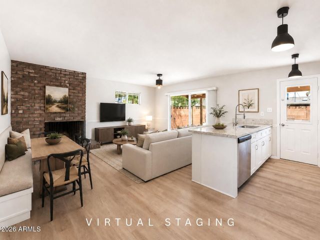 537 E LAGUNA Drive, Tempe, AZ 85282