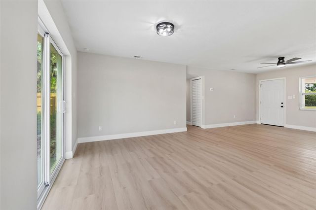 2217 E COLBY LANE, Tampa, FL 33612