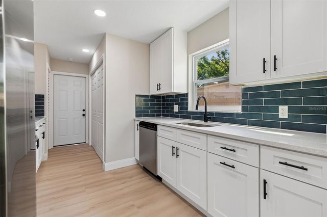 2217 E COLBY LANE, Tampa, FL 33612