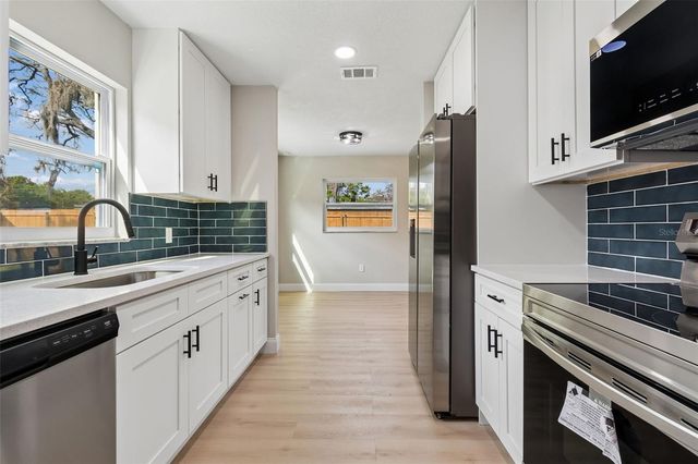 2217 E COLBY LANE, Tampa, FL 33612