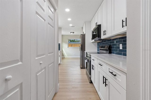 2217 E COLBY LANE, Tampa, FL 33612