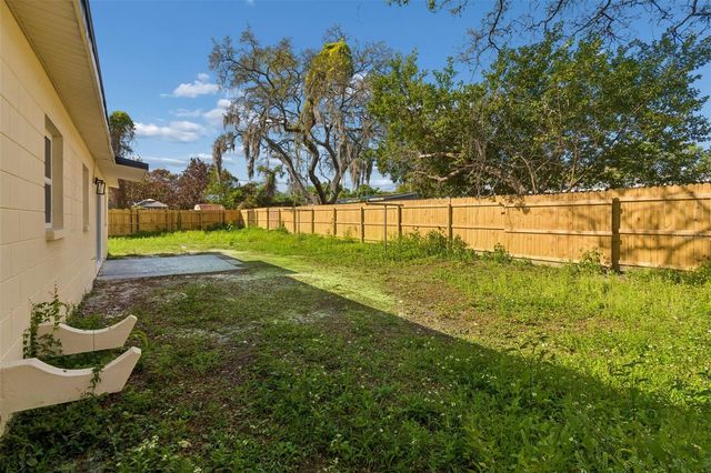 2217 E COLBY LANE, Tampa, FL 33612