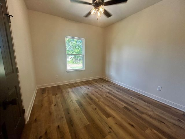 201 E Fleming, Longview, TX 75604