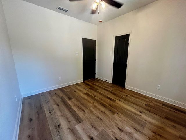 201 E Fleming, Longview, TX 75604