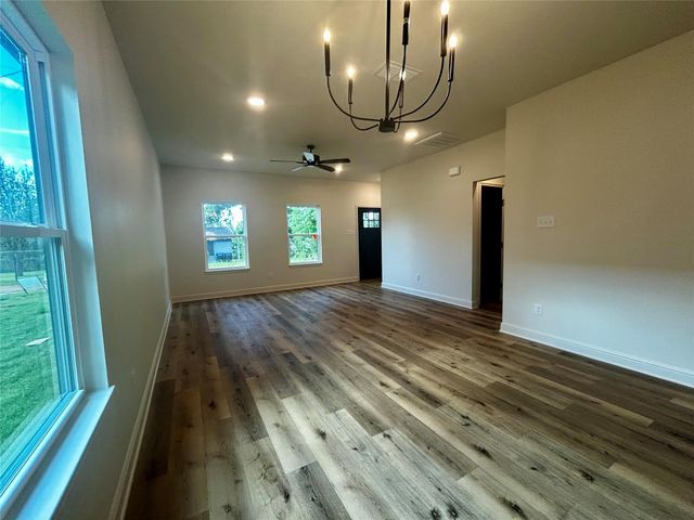 201 E Fleming, Longview, TX 75604