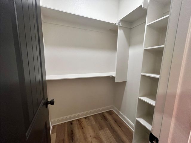 201 E Fleming, Longview, TX 75604