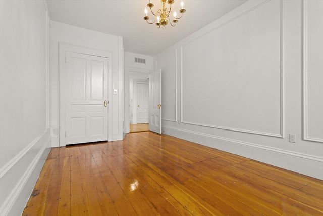 127 Beacon St 51, Boston, MA 02116