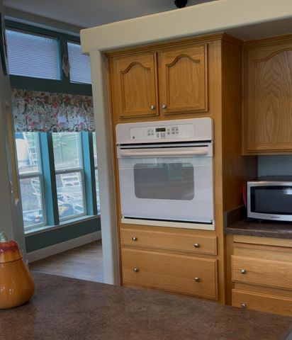 51 Woodvine Lane Ln, Bangor, CA 95901